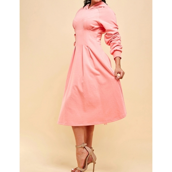 Michelle - Picture 3 of 6